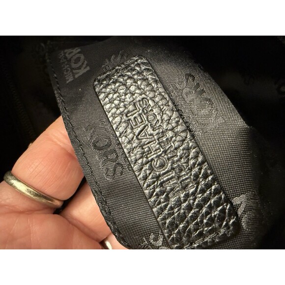 Michael Kors Julia Convertable Medium Shoulder Hobo Bag Black Leather - Picture 7 of 7